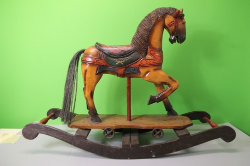 Antiques schaukelpferd holz - schaukelpferd,