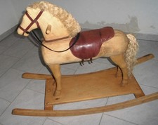 Uraltes SCHAUKELPFERD, Holz