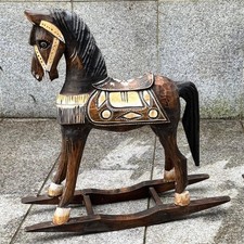 Altes Schaukelpferd aus Holz