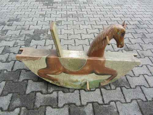 Altes schaukelpferd - altes,