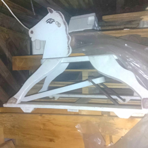 Antikes schaukelpferd vintage - antikes,