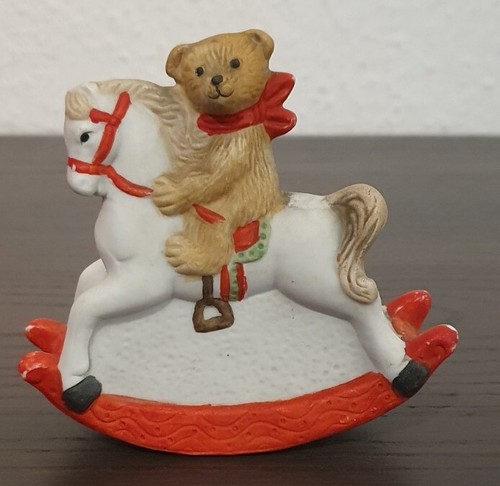 Schaukelpferd teddybär - schaukelpferd,