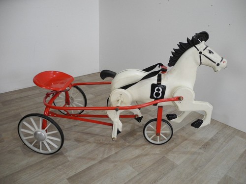 Antik pferd mit sulky - pferd,